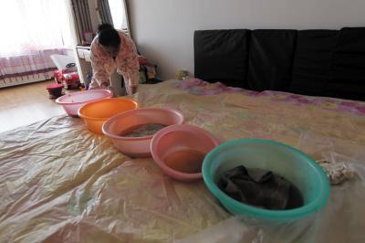 汾阳楼上漏水，住户失联，小区没物管，业主维权难！律师来支招……